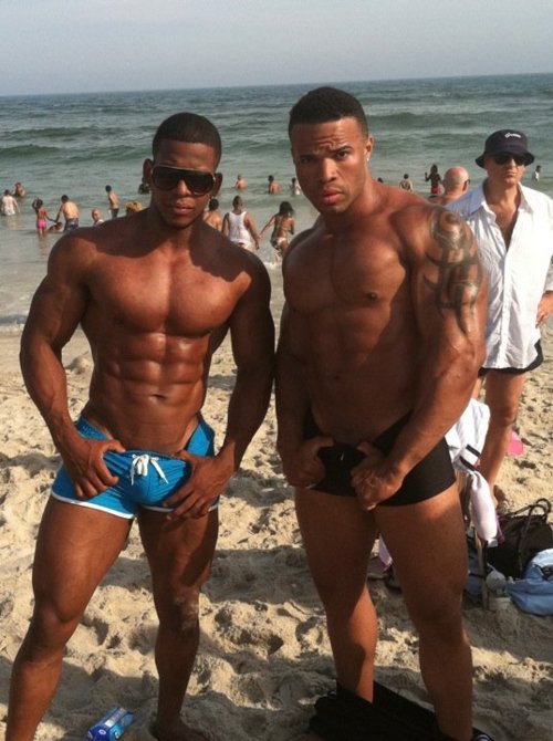 beachhunksbulge